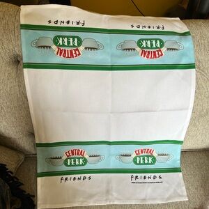 Central Perk Friends Tea Towel ☕️ 🗽